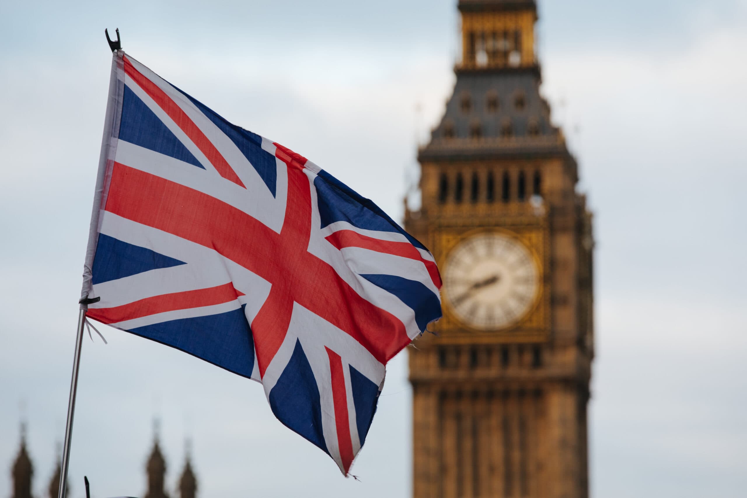 UK’s New Passport Rules Could Hit Dual Citizens With £1,000 Homecoming Price Tag