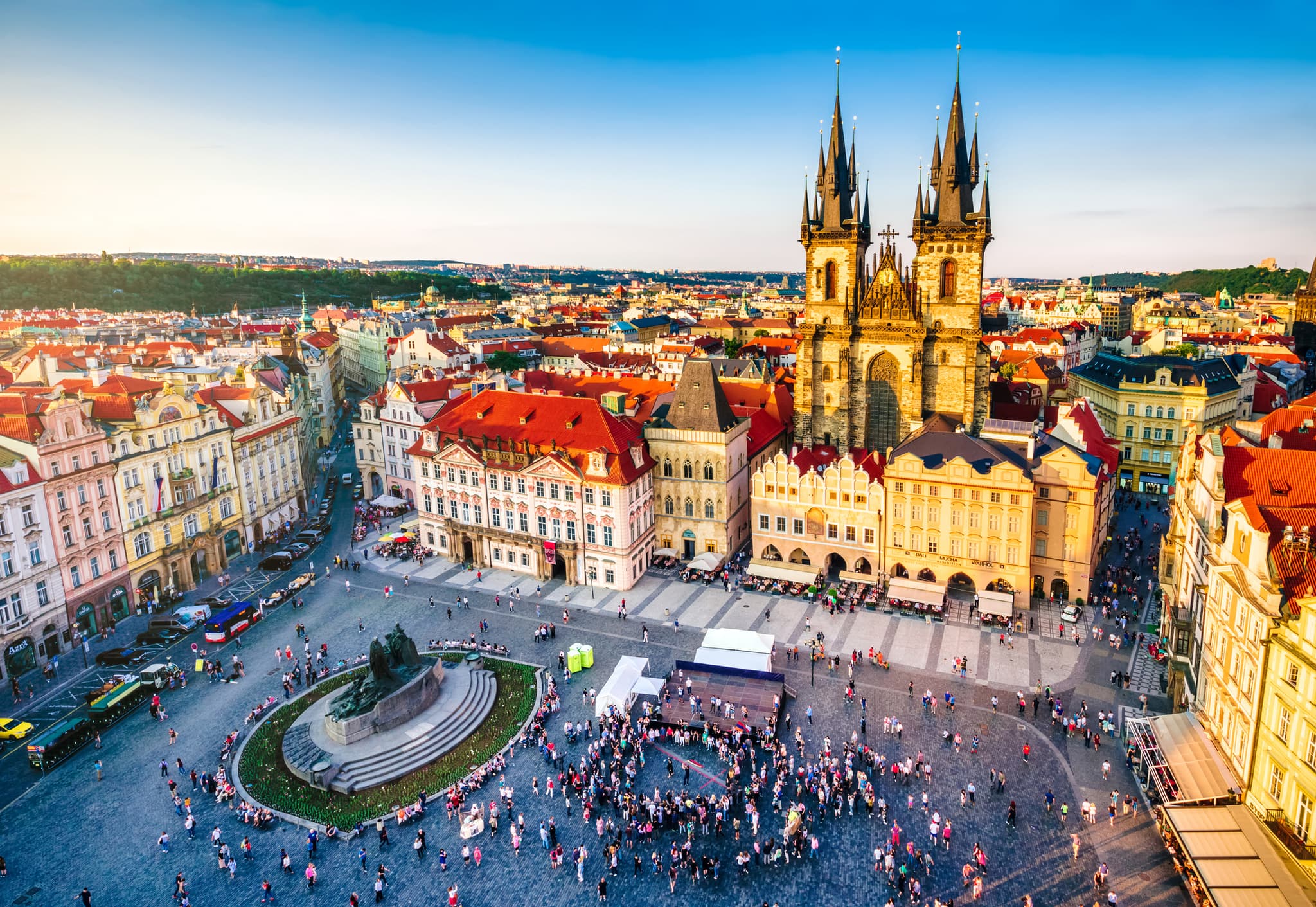 US Citizens in Czechia Reach 10,701 in 2025, Up 115% in 5 Years