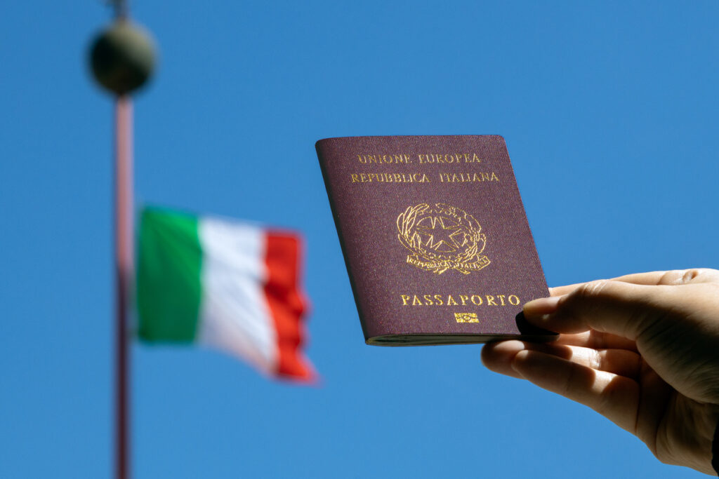 italy passport